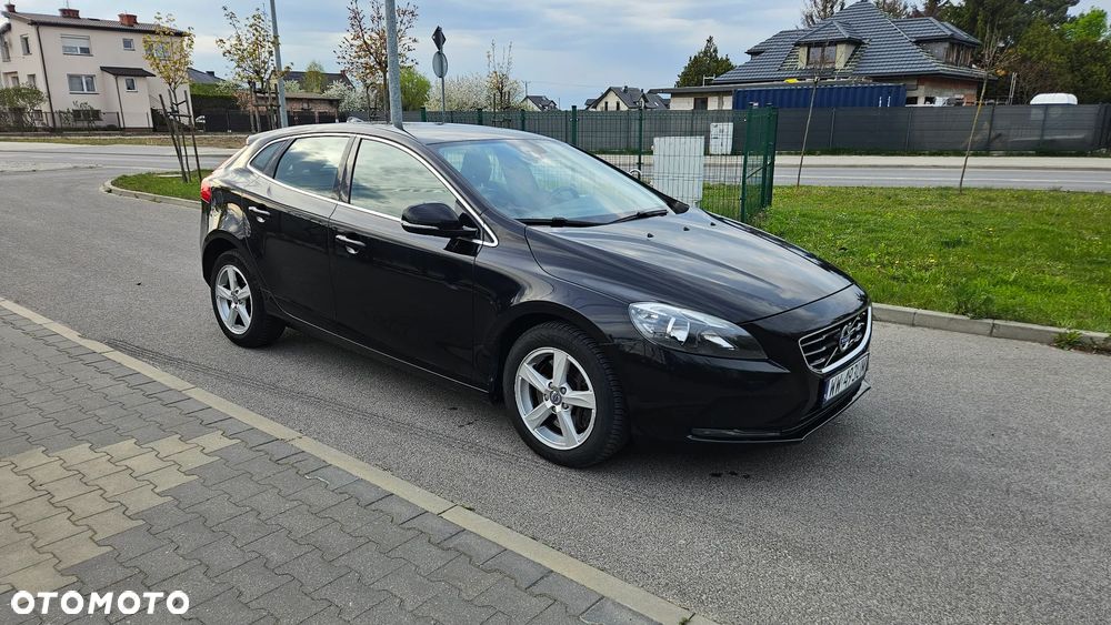 Volvo V40 D4 Momentum - 3