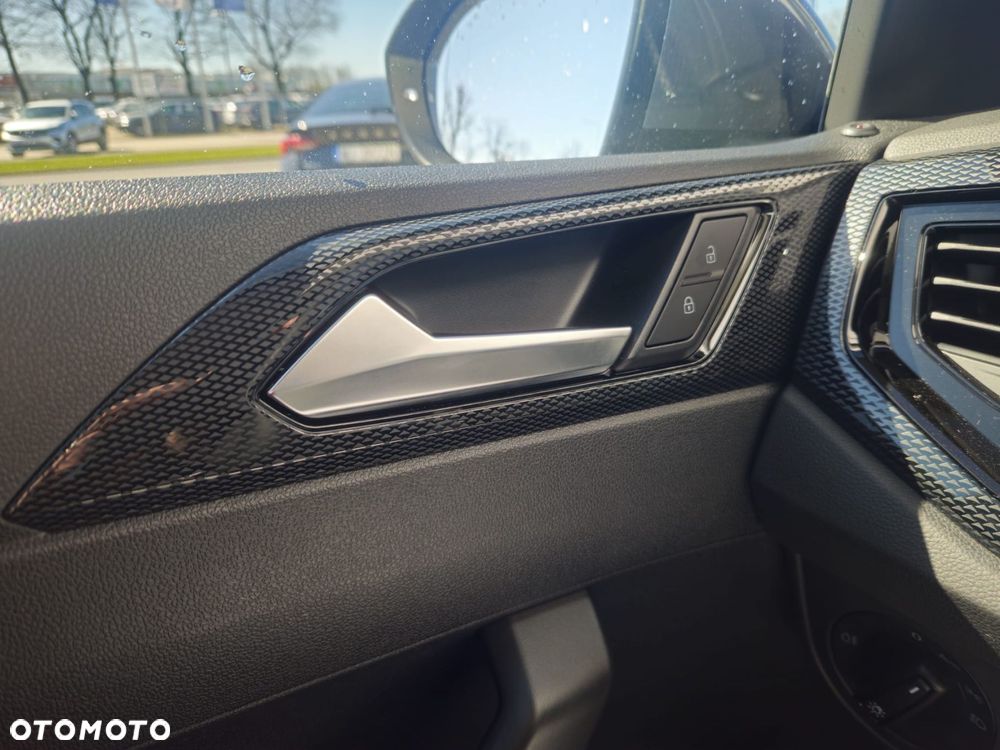 Volkswagen Taigo - 13