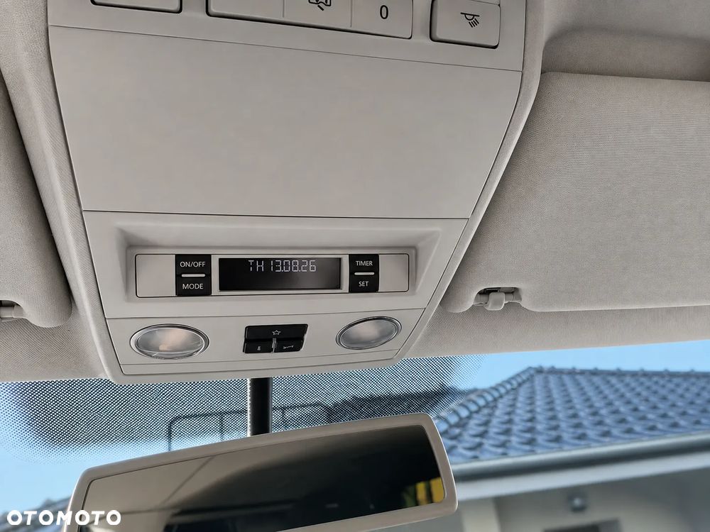 Volkswagen Multivan - 20