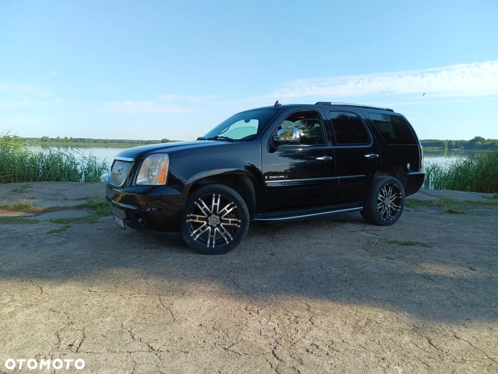GMC Yukon Denali 6.2 - 2