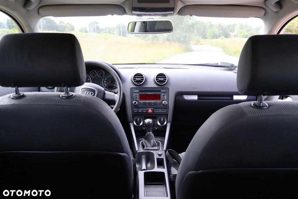 Audi A3 3-drzwiowe 1.6 Ambition - 5
