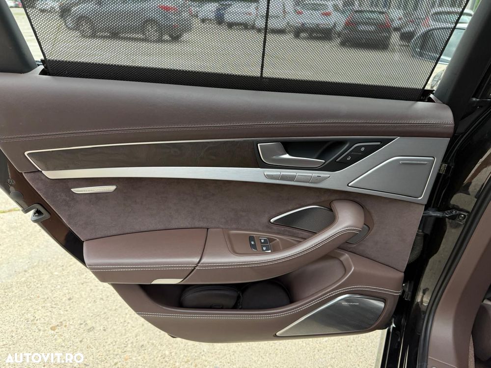 Audi S8 Standard - 18