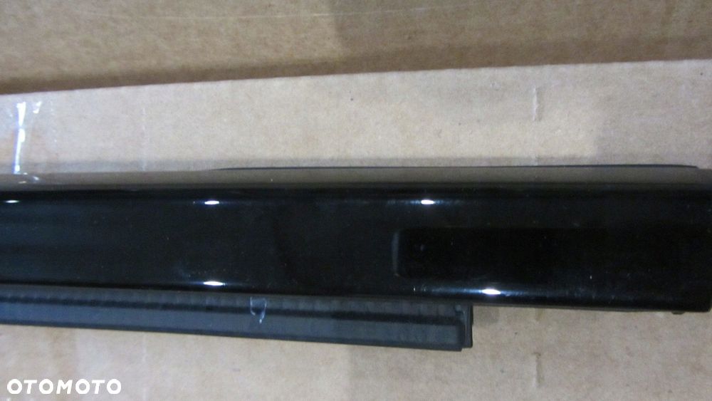 BMW X6 G06 SZYBA LISTWA DRZWI PRZEDNICH LEWA LEWY PRZÓD 51337446191 7446191 - 2