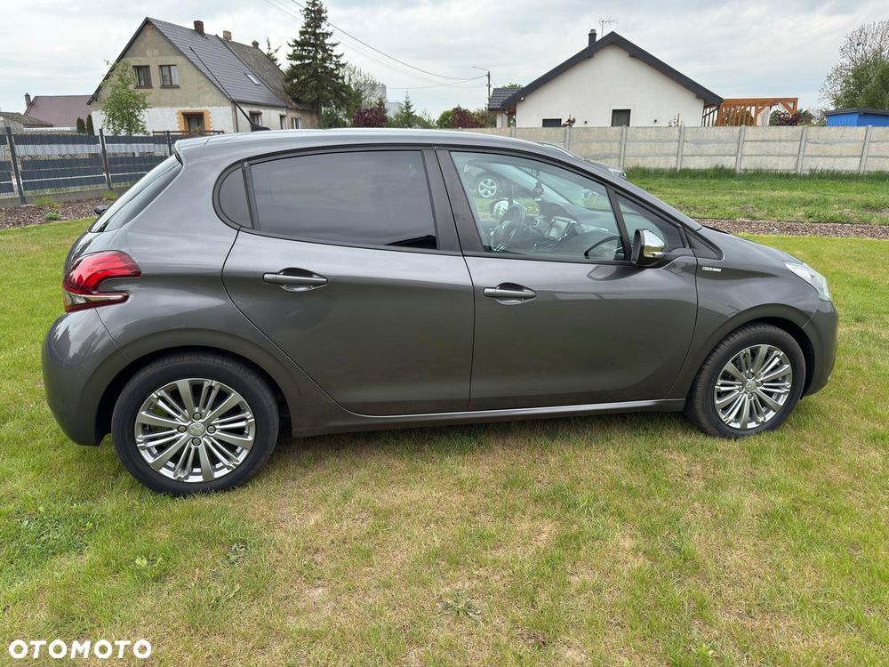 Peugeot 208 PureTech 82 Start & Stop Style - 13