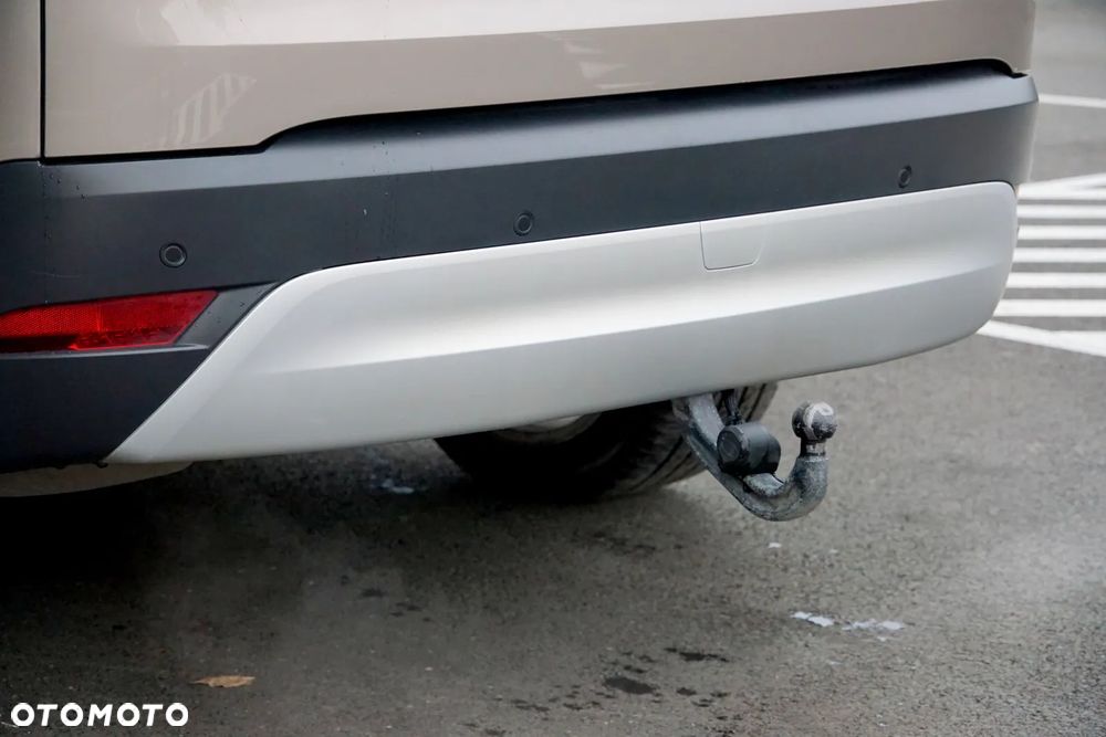 Land Rover Discovery D250 SE - 14