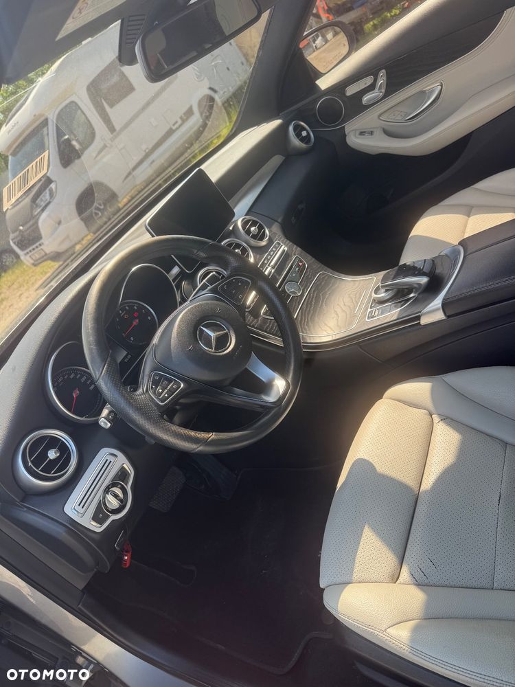 Mercedes-Benz Klasa C 300 7G-TRONIC AMG Line - 8