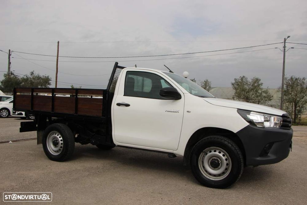 Toyota Hilux 2.4 D-4D 4WD CS CH - 8
