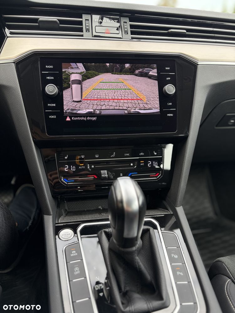 Volkswagen Passat 2.0 TSI Elegance DSG - 11