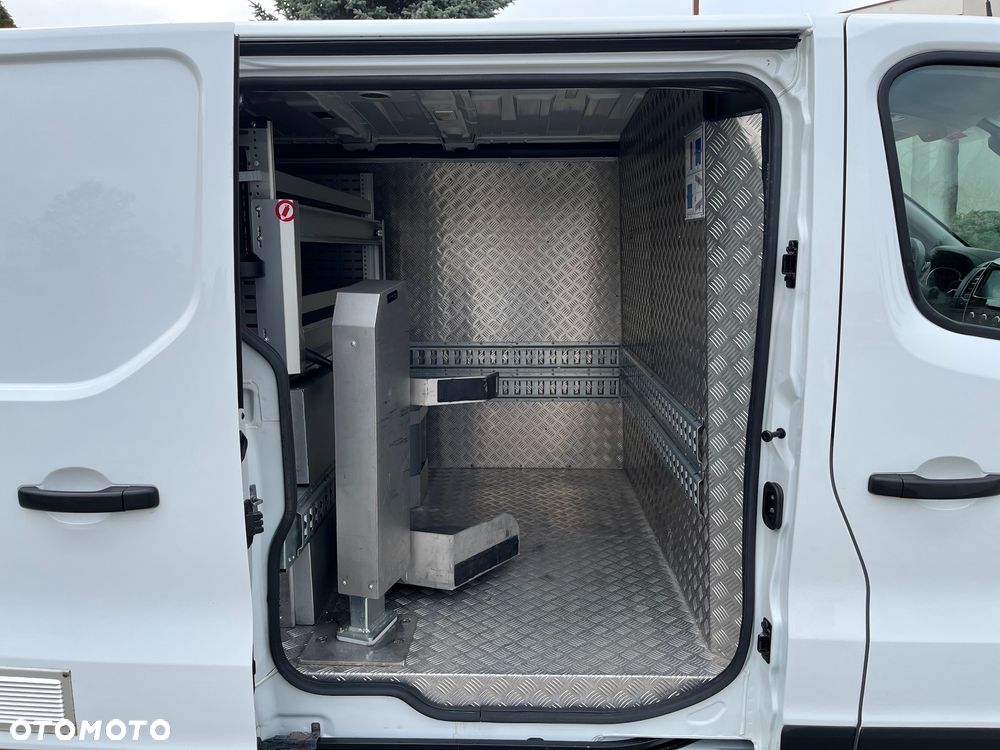 Renault Trafic - 26