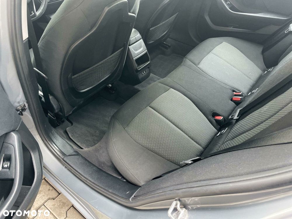 BMW Seria 1 - 13