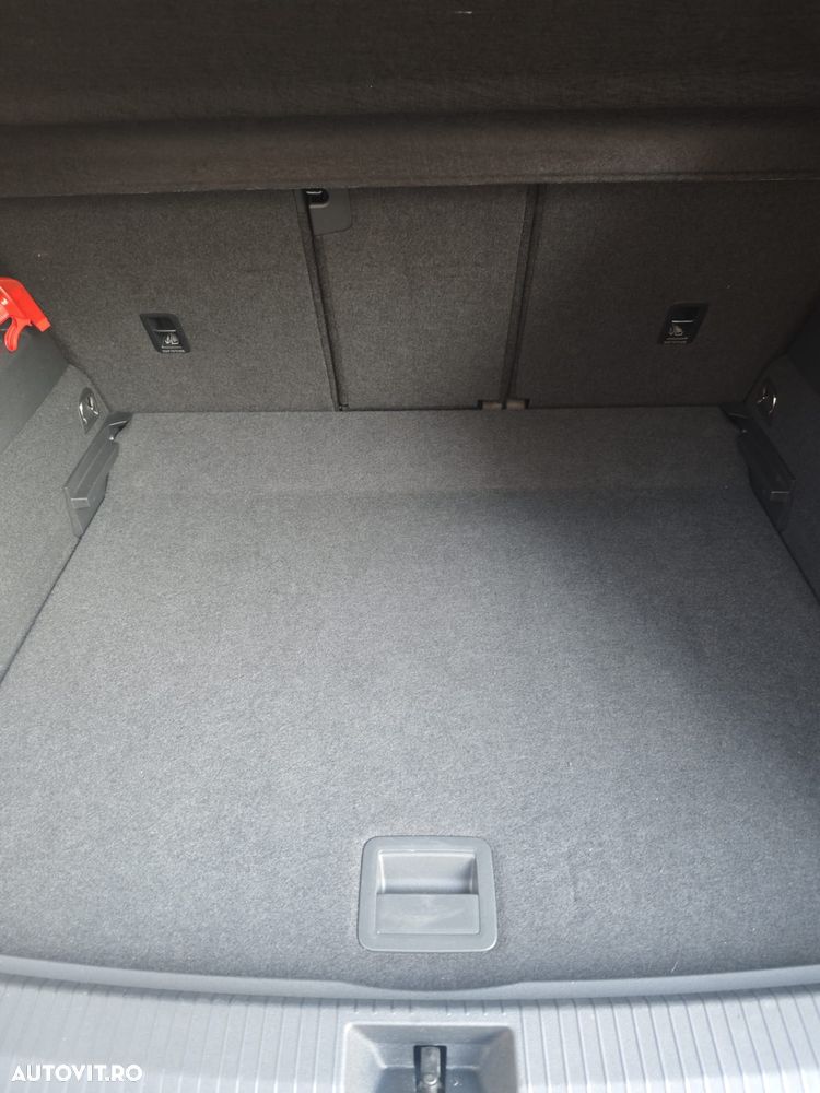 Volkswagen Tiguan - 27