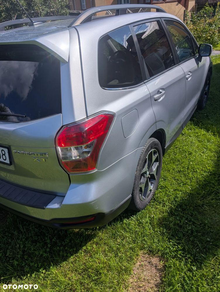 Subaru Forester 2.0XT Platinum Lineartronic - 8