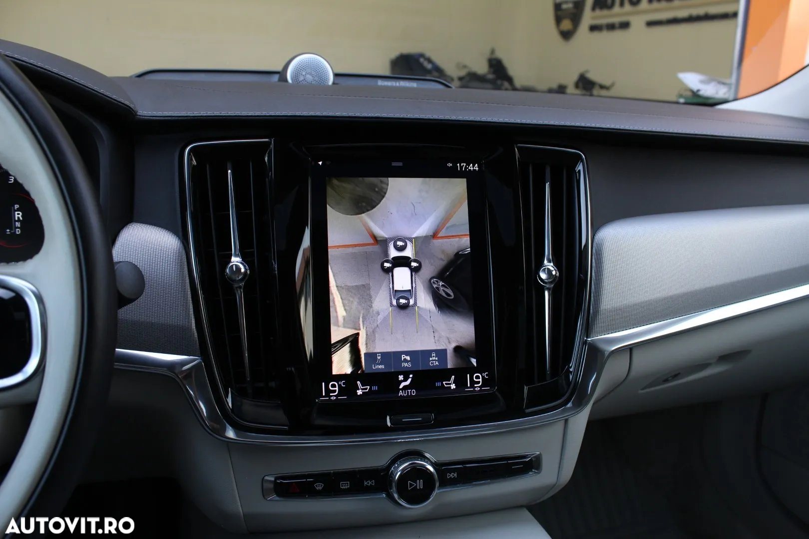 Volvo S90 D5 AWD Inscription - 27