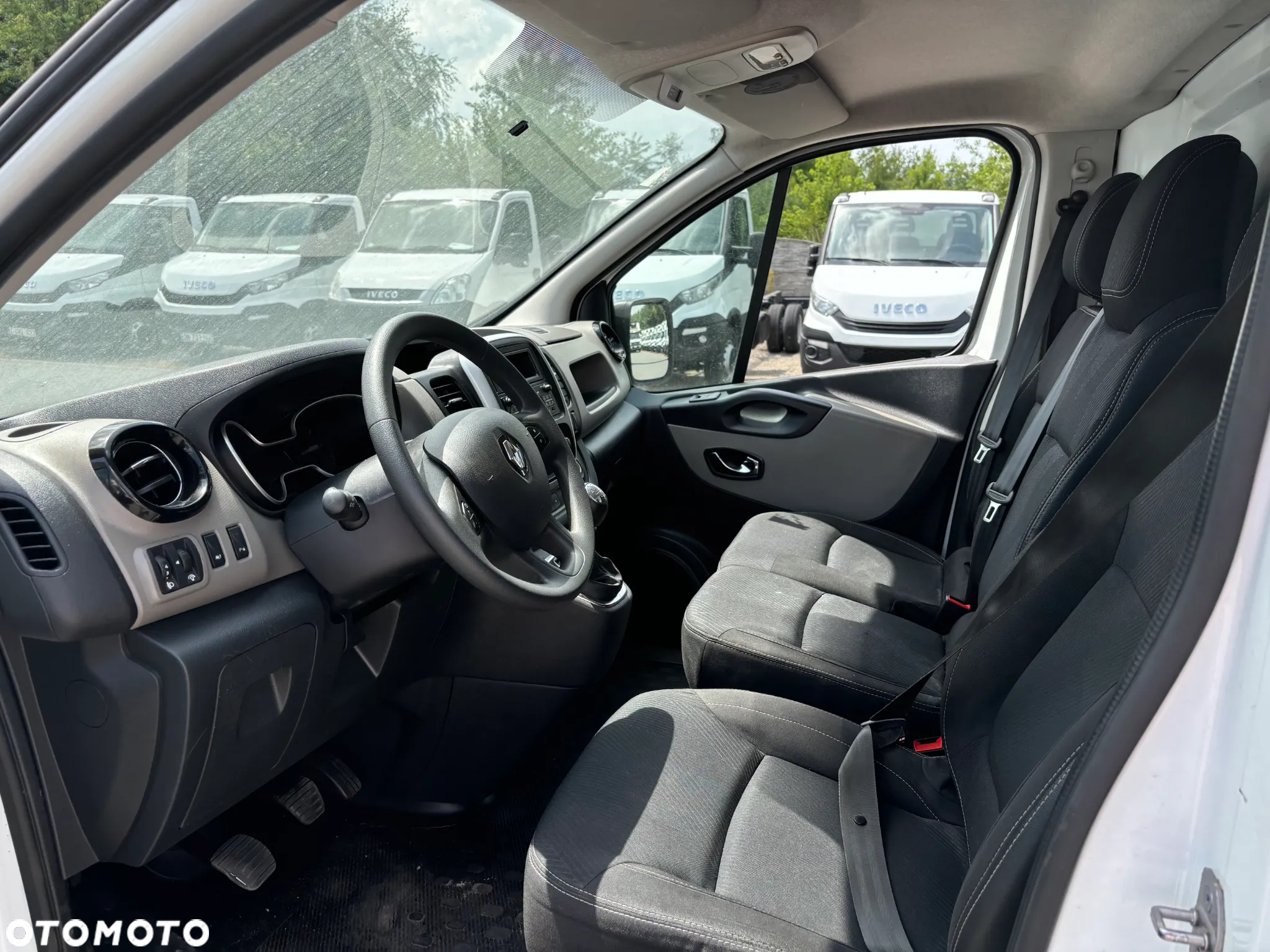 Renault TRAFIC - 7