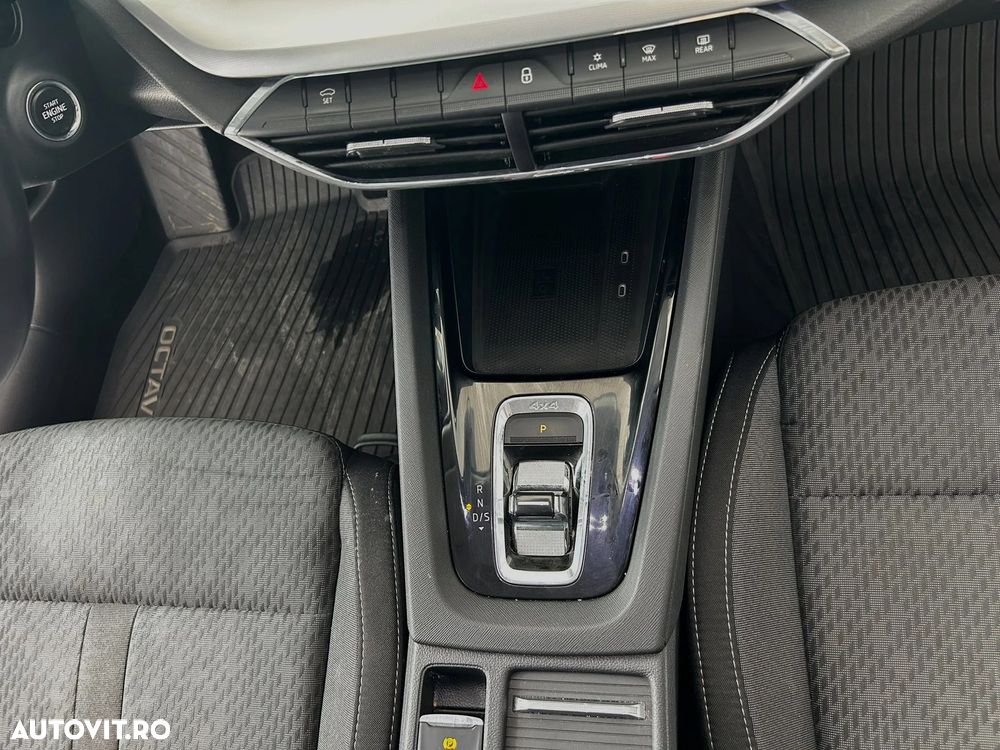 Skoda Octavia Combi 2.0 TDI DSG 4X4 Style - 15