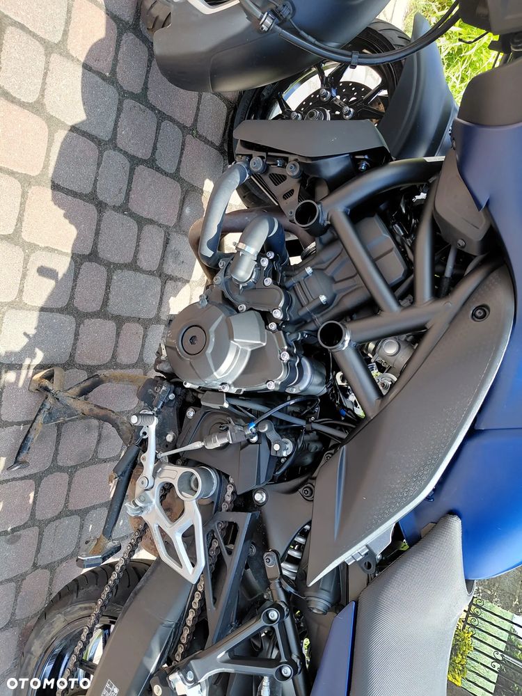 Yamaha NIKEN - 16