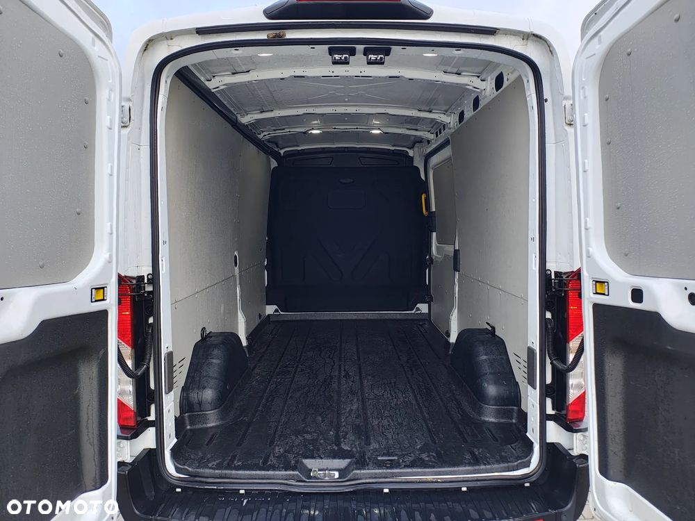 Ford Transit - 16