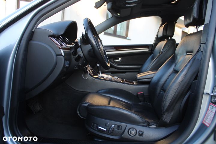 Audi A8 4.2 TDI Quattro - 11