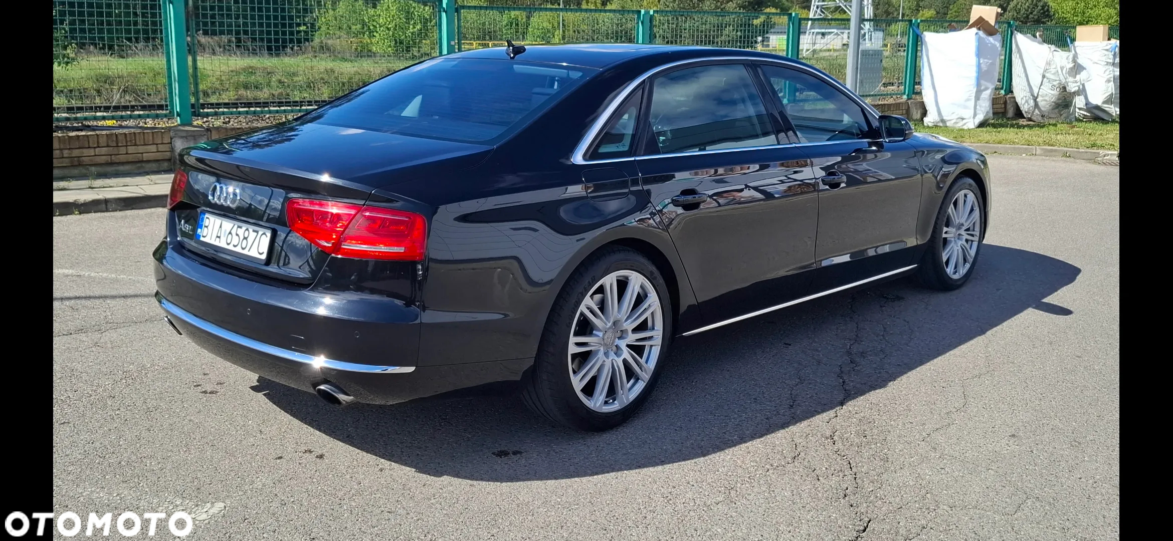Audi A8 - 4