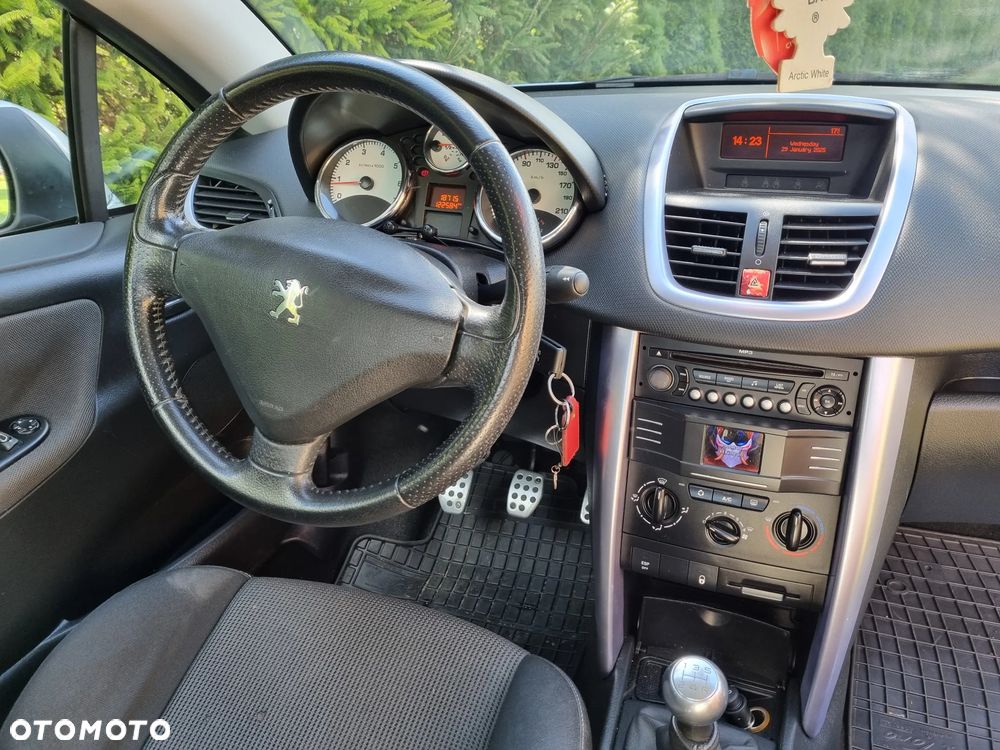 Peugeot 207 - 9