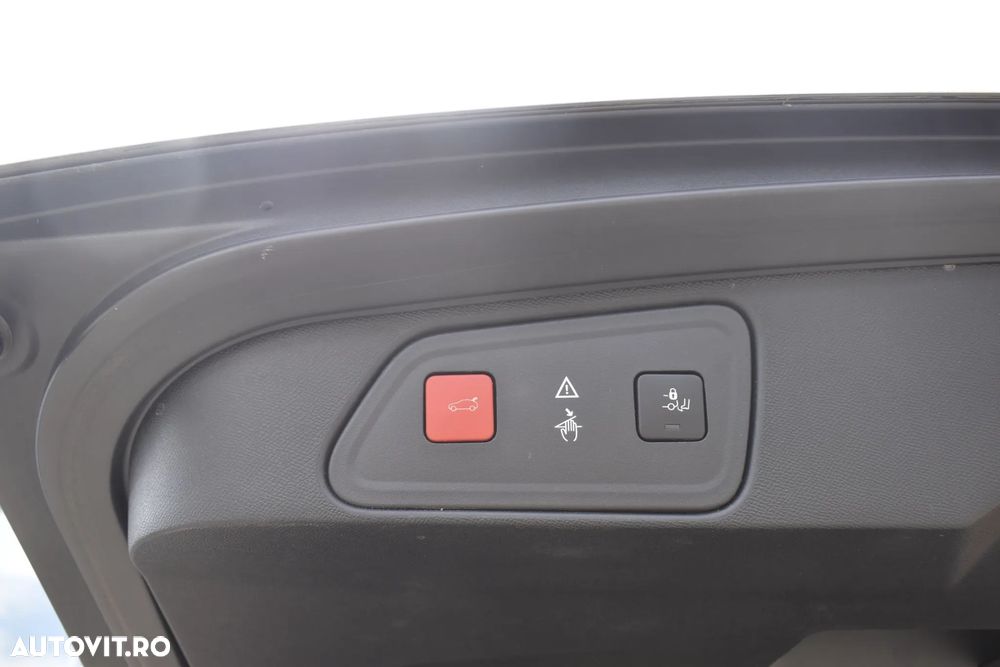 Peugeot 3008 2.0 BlueHDI S&S EAT6 GT - 11