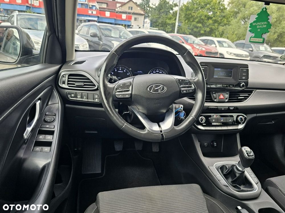 Hyundai i30 1.5 DPI Modern - 18