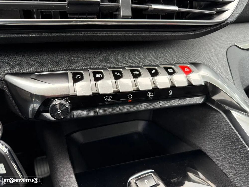 Peugeot 5008 1.5 BlueHDi Allure EAT8 - 26