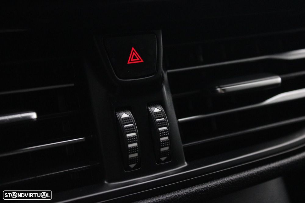 Ford Kuga 1.5 EcoBoost ST-Line - 24