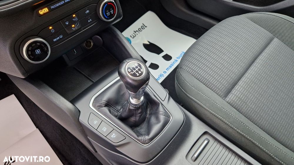 Ford Focus 1.5 EcoBlue Active Business - 16