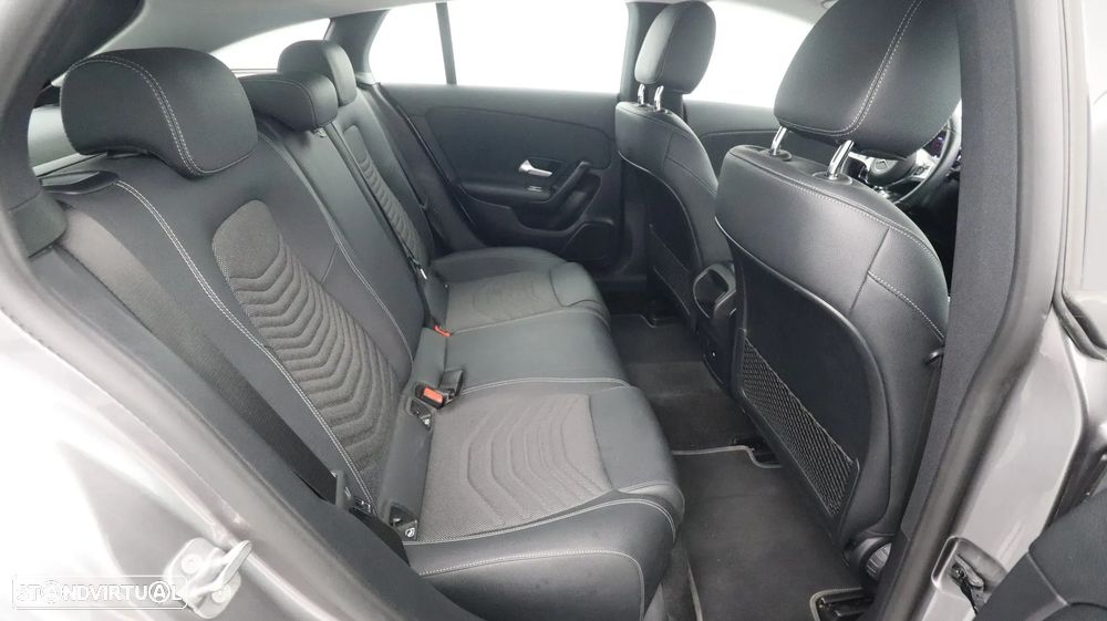 Mercedes-Benz CLA 180 d Shooting Brake Progressive Aut. - 24