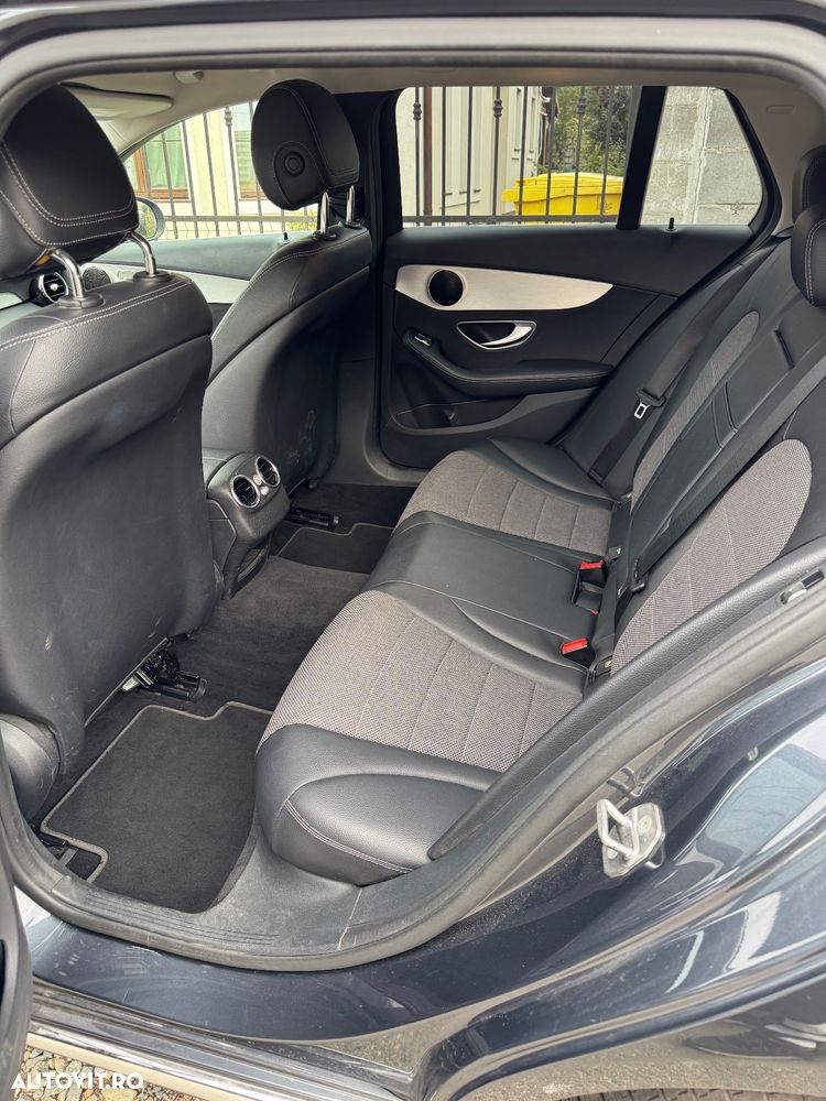 Mercedes-Benz C 220 d 4Matic T 7G-TRONIC Avantgarde - 10