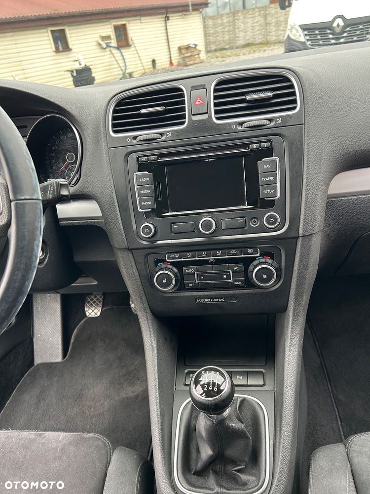 Volkswagen Golf - 11