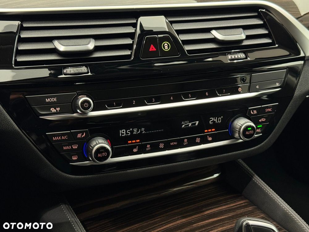 BMW Seria 5 530e Luxury Line - 25