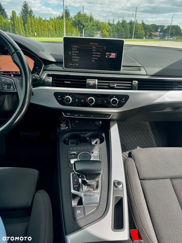 Audi A4 Avant 40 TDI S tronic - 19