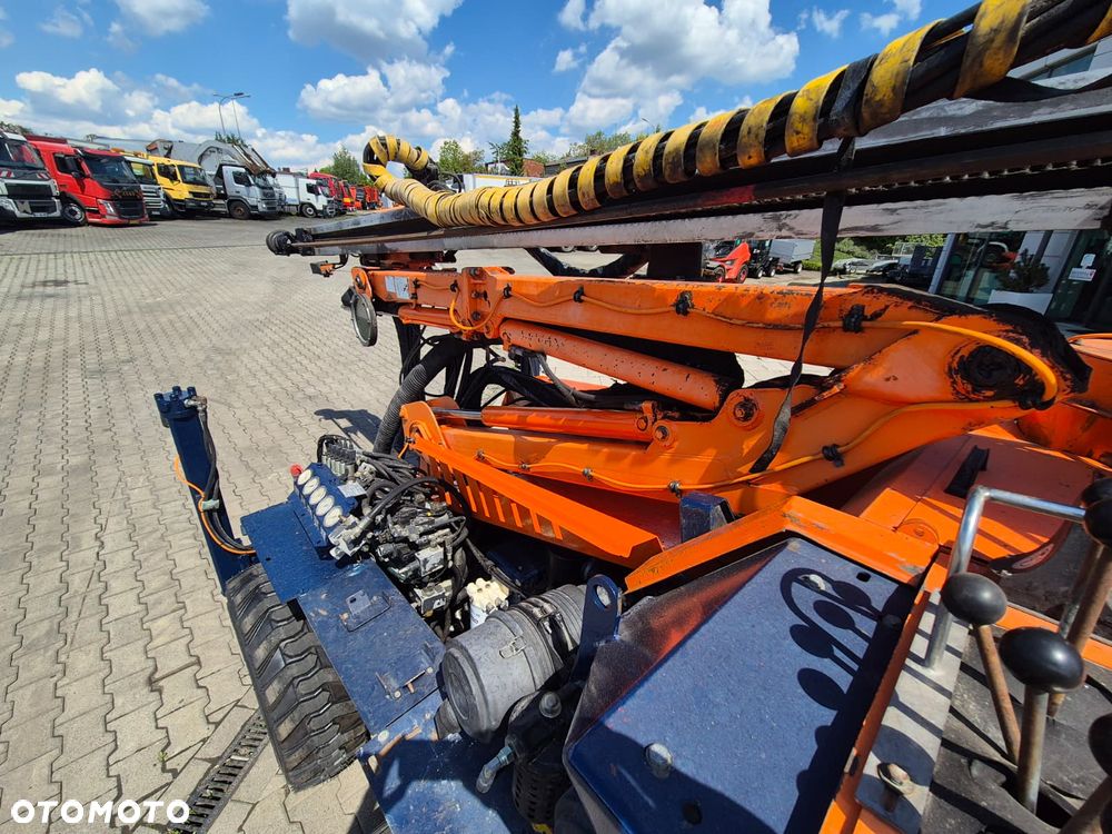 Sandvik Tamrock COMMANDO 120R 4X4 / WIERTNICA DO SKAŁ / SERWISOWANA / 1 WŁ / PEŁNA DOKUMENTACJA / WIELE CZĘŚCI ZAMIENNYCH / ZDALNE STEROWANIE / SILNIK CAT / TRANSPORT / NOWE OPONY - 25