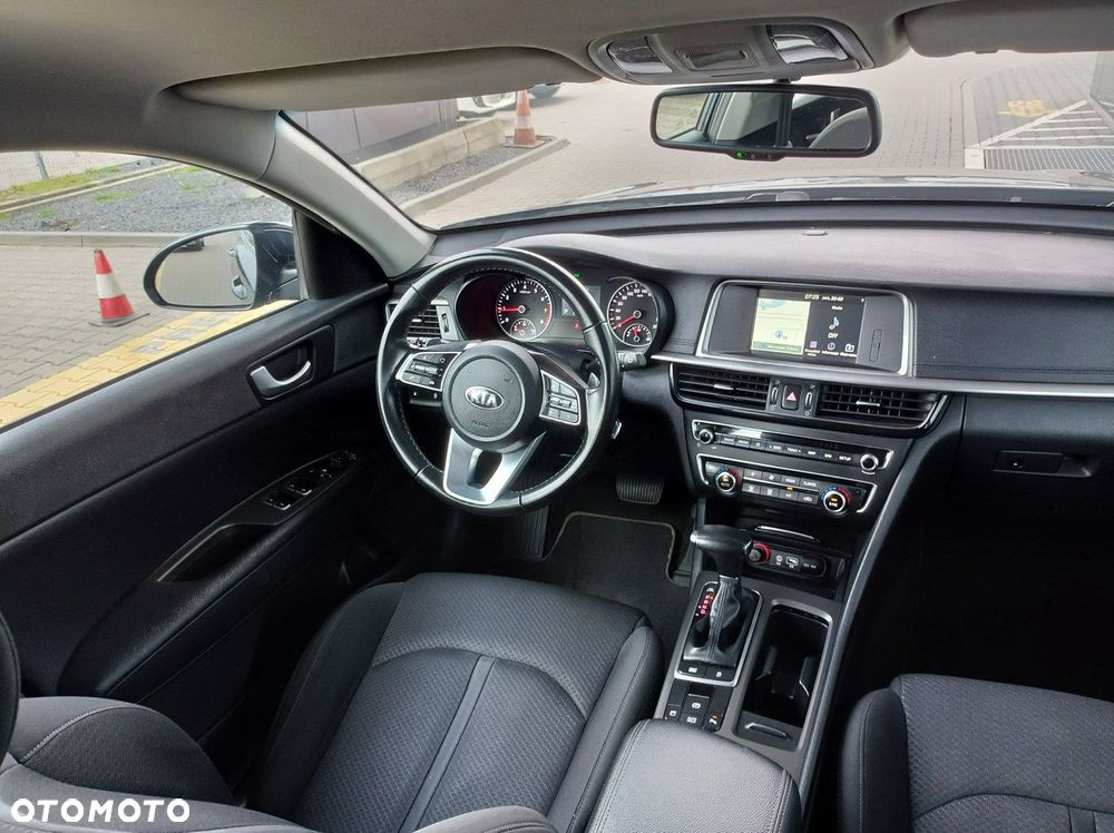 Kia Optima - 21