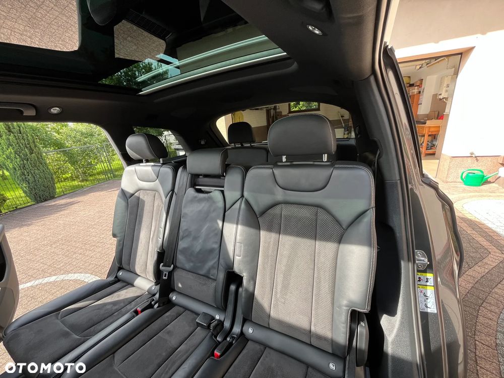 Audi SQ7 - 13