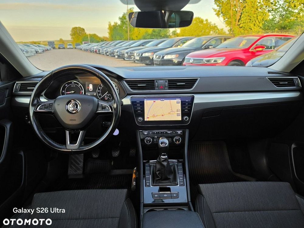 Skoda Superb 2.0 TDI Ambition - 35