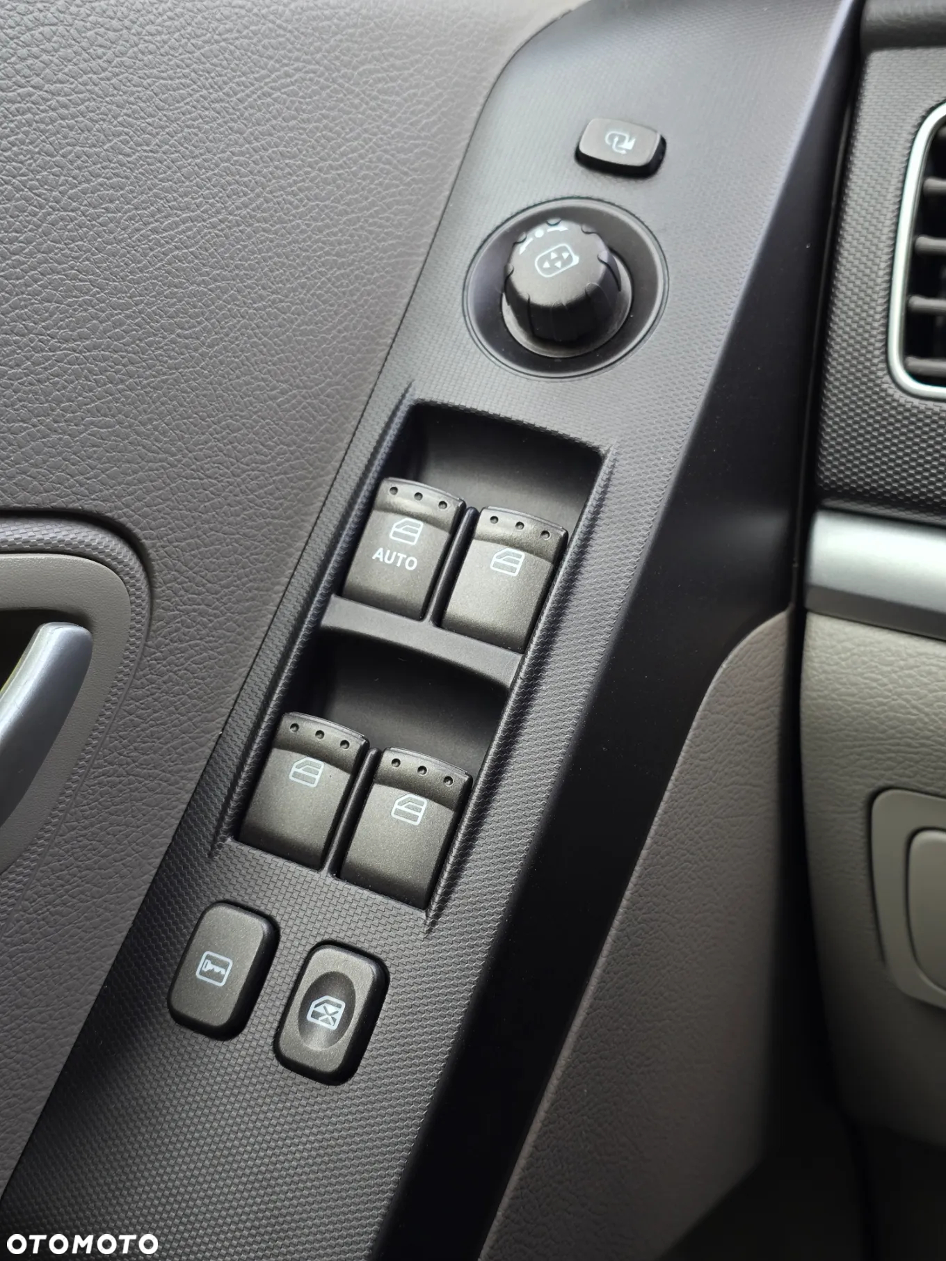 SsangYong/KGM Korando 2.0 e-XDi Quartz - 32