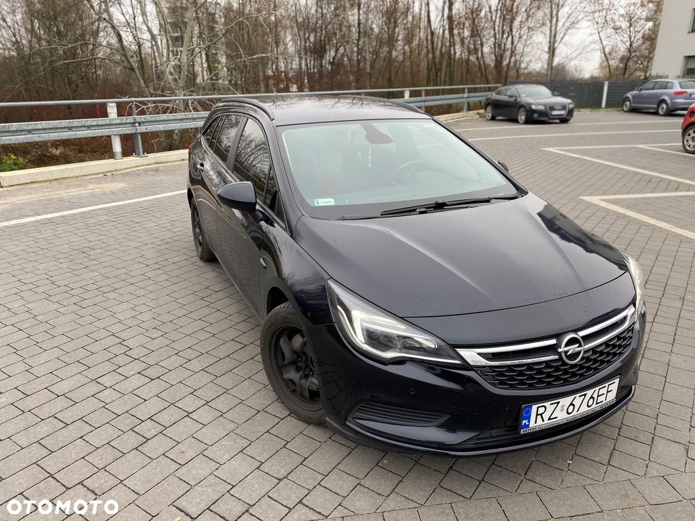 Opel Astra 1.6 D (CDTI) Automatik Sports Tourer Edition - 2