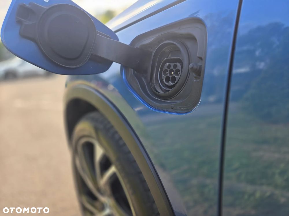 Volvo XC 40 T5 Plug-In Hybrid R-Design - 10