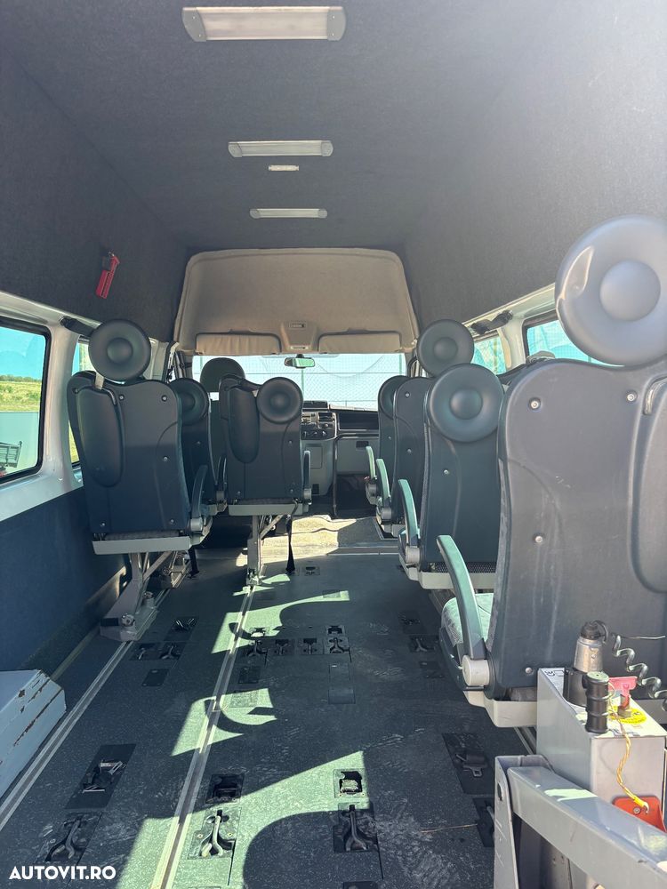 Ford Transit - 9