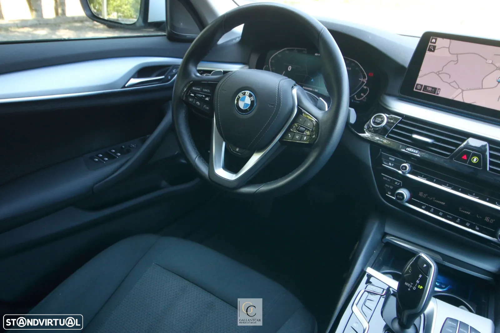 BMW 530 e - 32