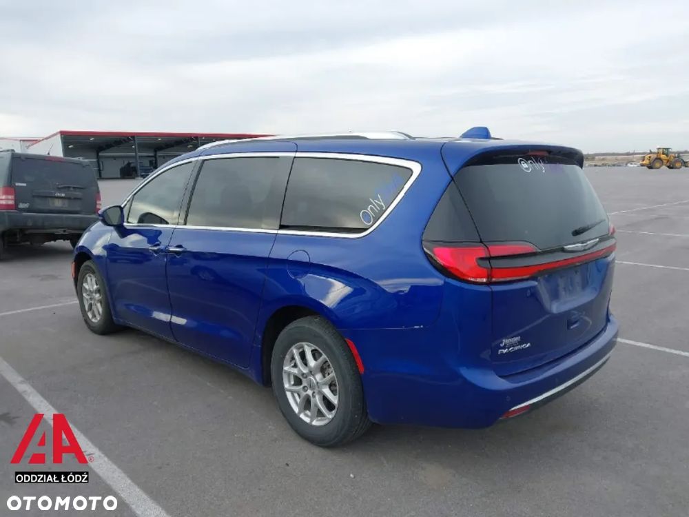 Chrysler Pacifica - 6