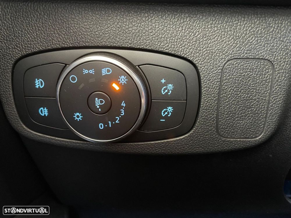 Ford Focus 1.0 EcoBoost MHEV ST-Line X - 17