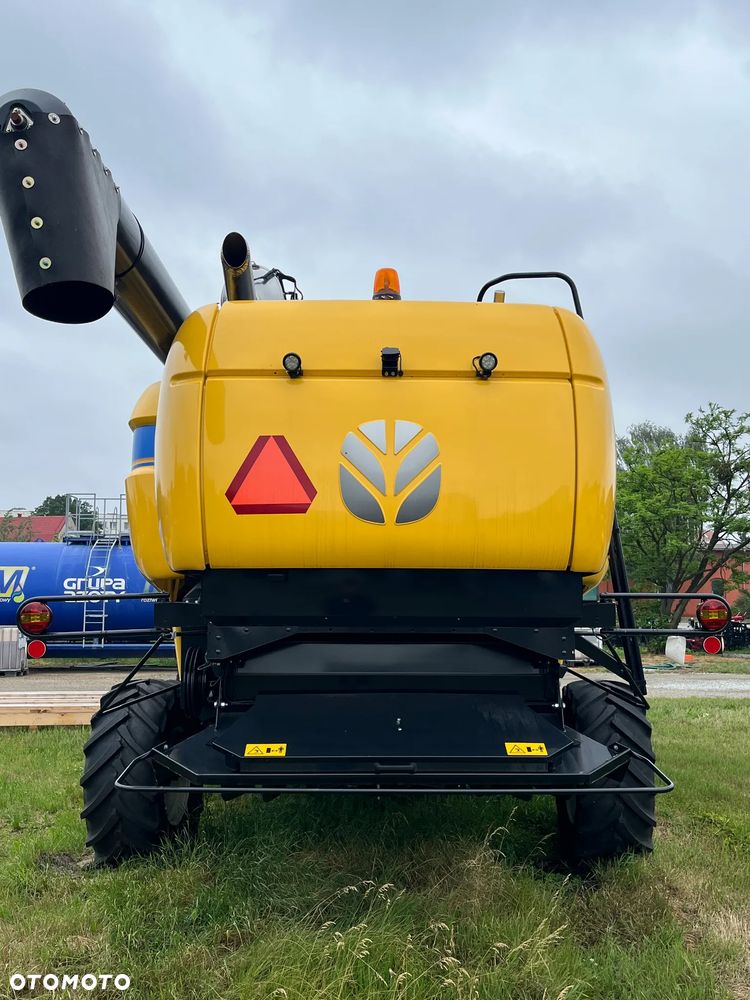 New Holland CH7.70 - 4