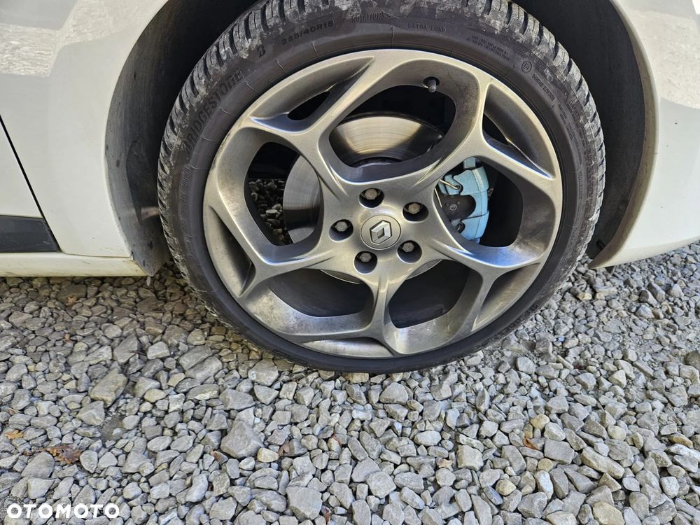 Renault Megane TCe 180 GT - 17