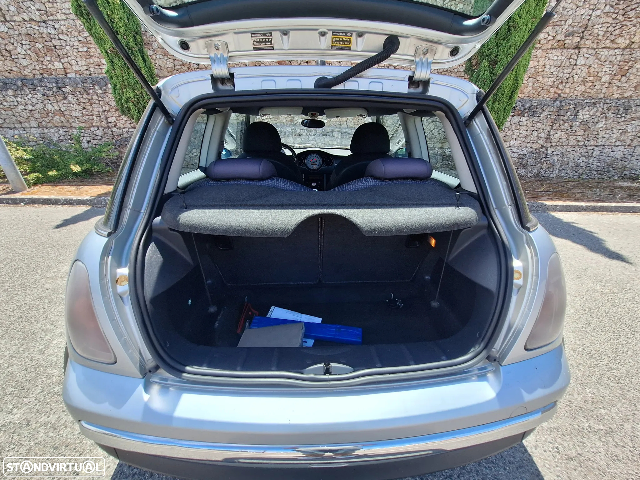 MINI 3 Portas One 1.4 D - 19