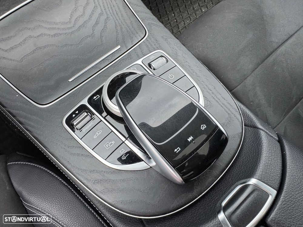 Mercedes-Benz E 300 de AMG Line - 25