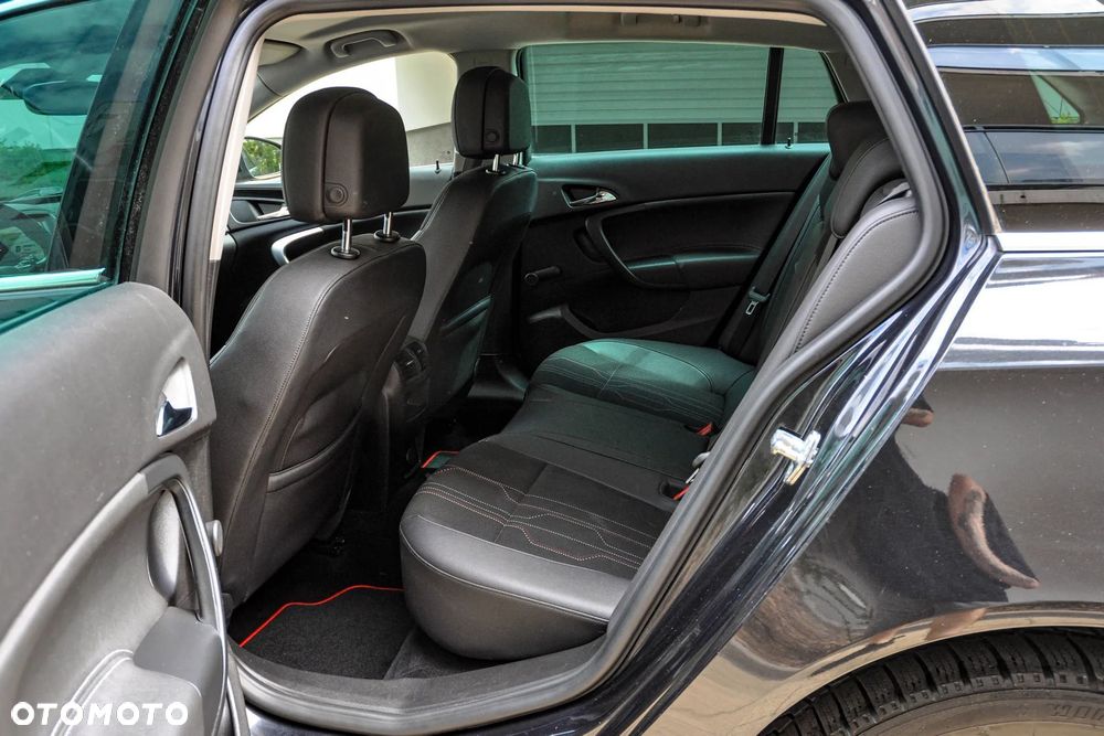 Opel Insignia - 8
